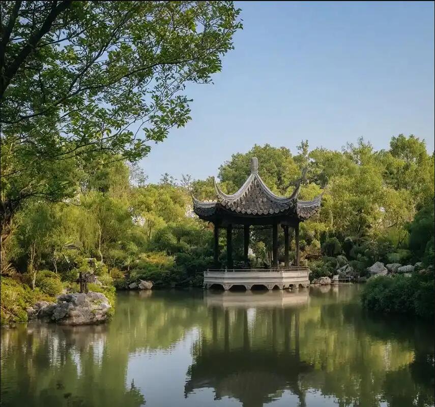 临安煽情餐饮有限公司